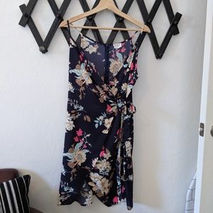 Floral wrap dresa